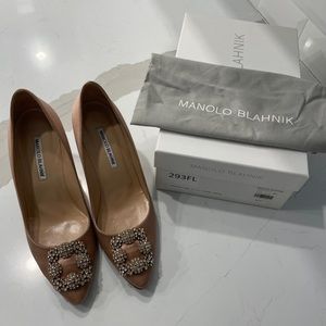 Manolo Blahnik Hangisi 90 Satin Pump